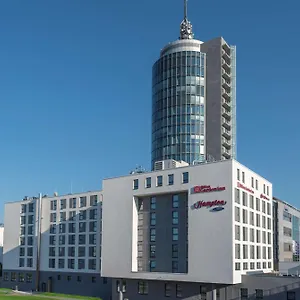 Отель Hampton By Hilton West